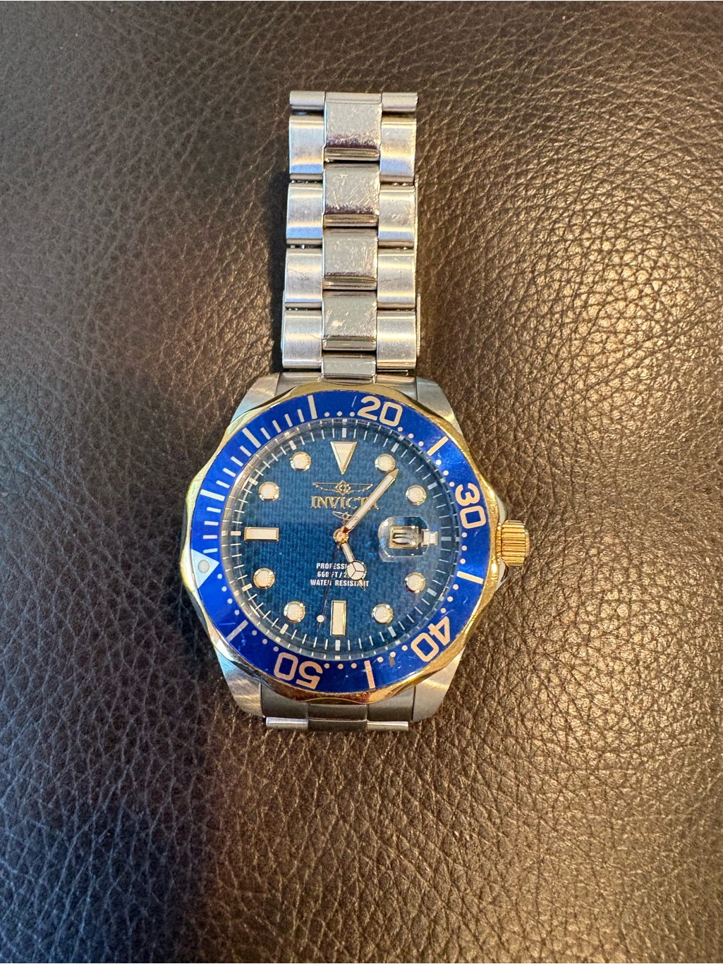 Invicta Men's Two-Tone Silver And Blue Dive Watch